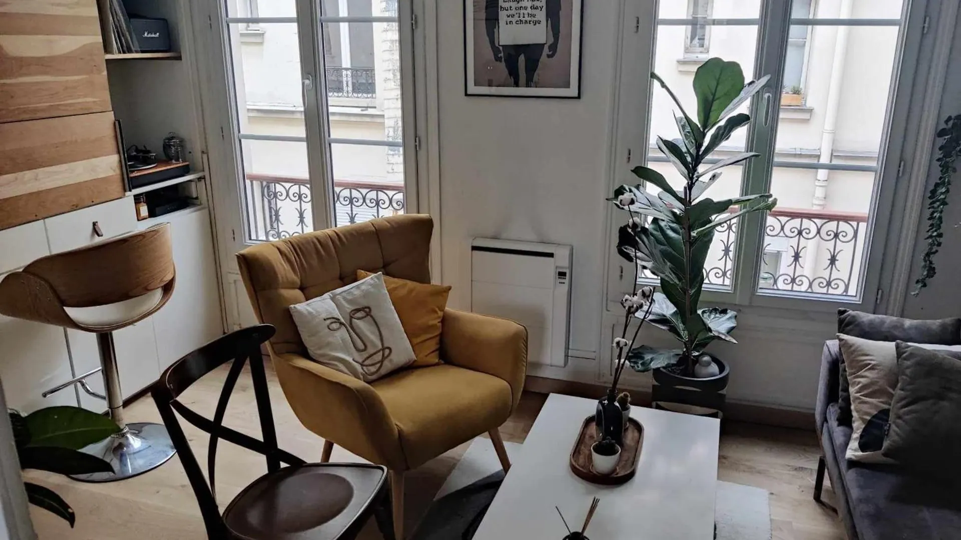Apartment 2 Rooms Near Bastille location